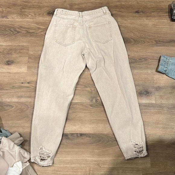 Tan distressed mom jeans - Picture 4 of 4